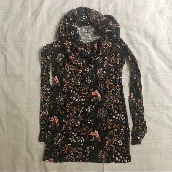 A Pea in the Pod cowl neck maternity top - Picture 4 of 5